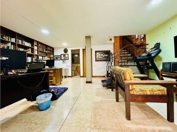 Vendo casa en Envigado, Loma de las Brujas