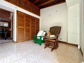 Vendo casa en Envigado, Loma de las Brujas