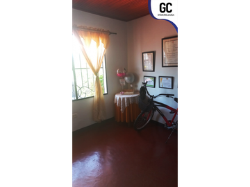 Casa en venta / soledad 2000