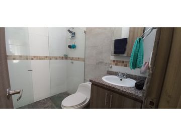 Vendo casa amoblada, de tres niveles, Barrio Jardin