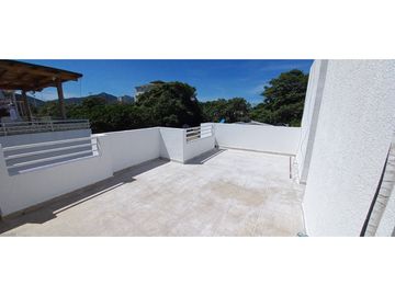 Vendo casa amoblada, de tres niveles, Barrio Jardin