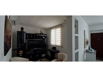 Vendo casa amoblada, de tres niveles, Barrio Jardin