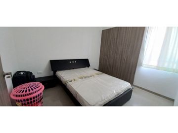 Vendo casa amoblada, de tres niveles, Barrio Jardin