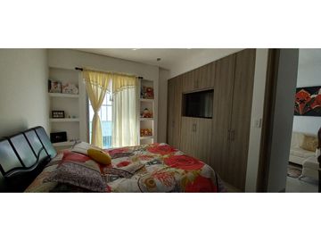 Vendo casa amoblada, de tres niveles, Barrio Jardin