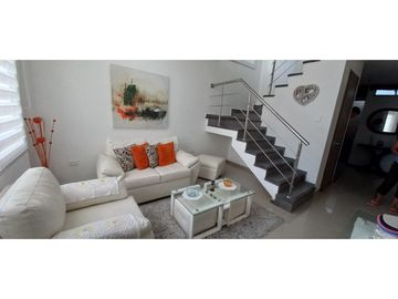 Vendo casa amoblada, de tres niveles, Barrio Jardin