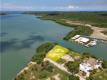 Lote EN VENTA sobre canal condominio Marina de Baru en Cartagena