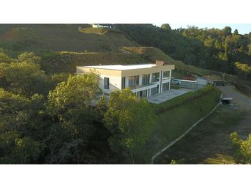 Casa Campestre Luxurious Para Estrenar Sector Aeropuerto