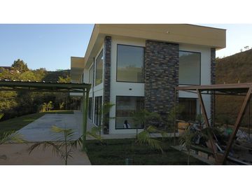 Casa Campestre Luxurious Para Estrenar Sector Aeropuerto