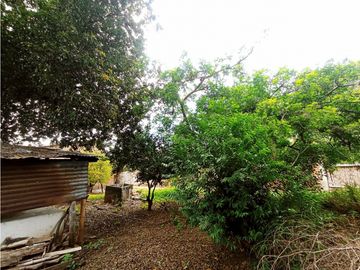 SE VENDE PROPIEDAD  CASA + LOTE EN VIJES