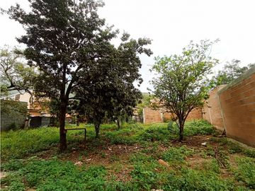 SE VENDE PROPIEDAD  CASA + LOTE EN VIJES