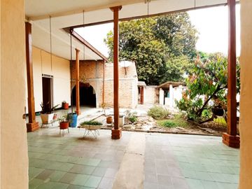 SE VENDE PROPIEDAD  CASA + LOTE EN VIJES