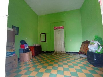 SE VENDE PROPIEDAD  CASA + LOTE EN VIJES