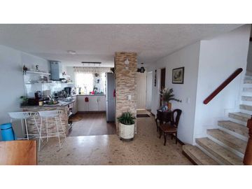 Se vende apartamento duplex remodelado en el norte de Armenia Quindio