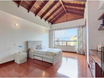 OPORTUNIDAD VENDO EXCLUSIVA CASA EN KALAMARY CLUB HOUSE CHIA