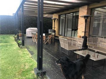 OPORTUNIDAD VENDO EXCLUSIVA CASA EN KALAMARY CLUB HOUSE CHIA