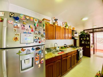 Casa campestre independiente en venta Envigado - Loma El Escobero