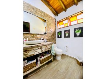 Casa campestre independiente en venta Envigado - Loma El Escobero