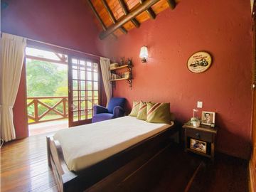 Casa campestre independiente en venta Envigado - Loma El Escobero