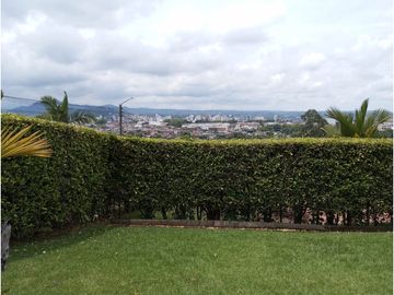 VENDO CASA  CAMPESTRE  CERCA A LA CIUDAD