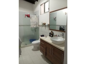VENDO CASA  CAMPESTRE  CERCA A LA CIUDAD