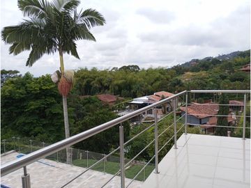VENDO CASA  CAMPESTRE  CERCA A LA CIUDAD