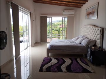 VENDO CASA  CAMPESTRE  CERCA A LA CIUDAD