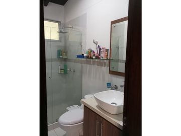 VENDO CASA  CAMPESTRE  CERCA A LA CIUDAD