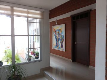 VENDO CASA  CAMPESTRE  CERCA A LA CIUDAD