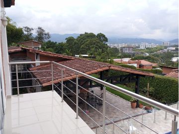 VENDO CASA  CAMPESTRE  CERCA A LA CIUDAD
