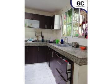 Se vende casa amplia barrio centro soledad