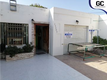 Se vende casa amplia barrio centro soledad