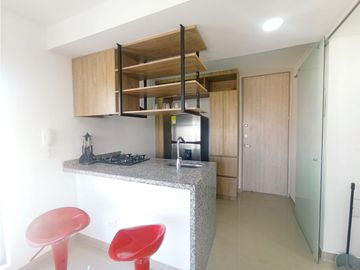 SE VENDE HERMOSO APARTA-ESTUDIO AMOBLADO EN EL BARRIO LA FLORA