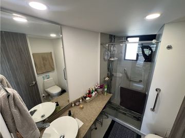 VENTA APARTAMENTO SOBRE LA AVENIDA CENTENARIO ARMENIA Q.