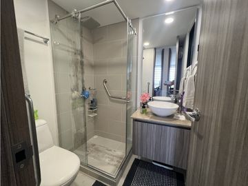VENTA APARTAMENTO SOBRE LA AVENIDA CENTENARIO ARMENIA Q.