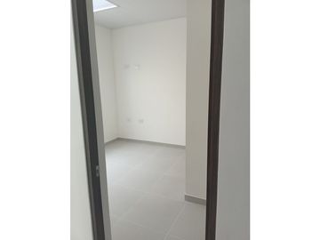 LUXA VENDE CASA  NUEVA BARRIO EL RETIRO SECTOR SUR