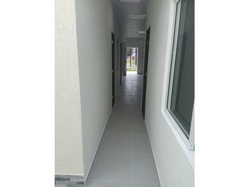 LUXA VENDE CASA  NUEVA BARRIO EL RETIRO SECTOR SUR