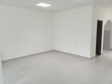 LUXA VENDE CASA  NUEVA BARRIO EL RETIRO SECTOR SUR