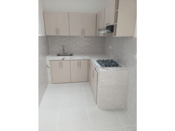 LUXA VENDE CASA  NUEVA BARRIO EL RETIRO SECTOR SUR