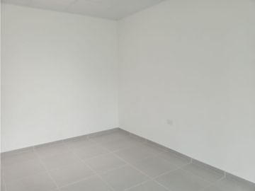 LUXA VENDE CASA  NUEVA BARRIO EL RETIRO SECTOR SUR