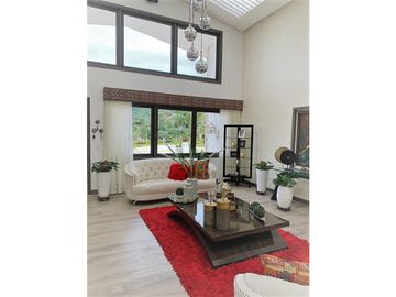 Mansión en venta en El Retiro - corredor de Las Palmas