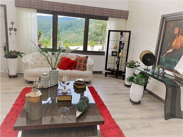 Mansión en venta en El Retiro - corredor de Las Palmas