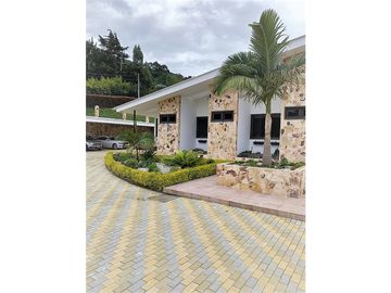 Mansión en venta en El Retiro - corredor de Las Palmas