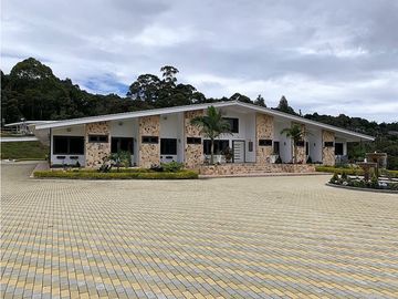 Mansión en venta en El Retiro - corredor de Las Palmas