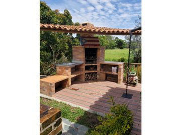 vendo casa finca campestre Rionegro llano grande via la Ceja 1.280 m2