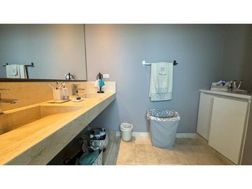 VENDO ESPECTACULAR APARTAMENTO EN BUEN SECTOR DE LA CIUDAD