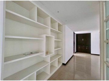 Apartamento en venta en conjunto Barrio Normandía Oeste de Cali Valle