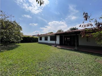 CASA EN VENTA, CONDOMINIO JARDN DEL POTRERITO