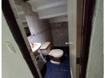 Se vende casa de dos pisos más terraza Brisas de los lamos Norte Cali