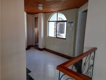 LUXA VENDE CASA BARRIO CATAY EN CONJUNTO
