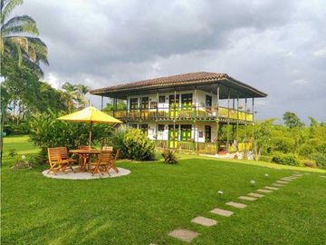 Se Vende Hotel Sector Parque del Café Montenegro